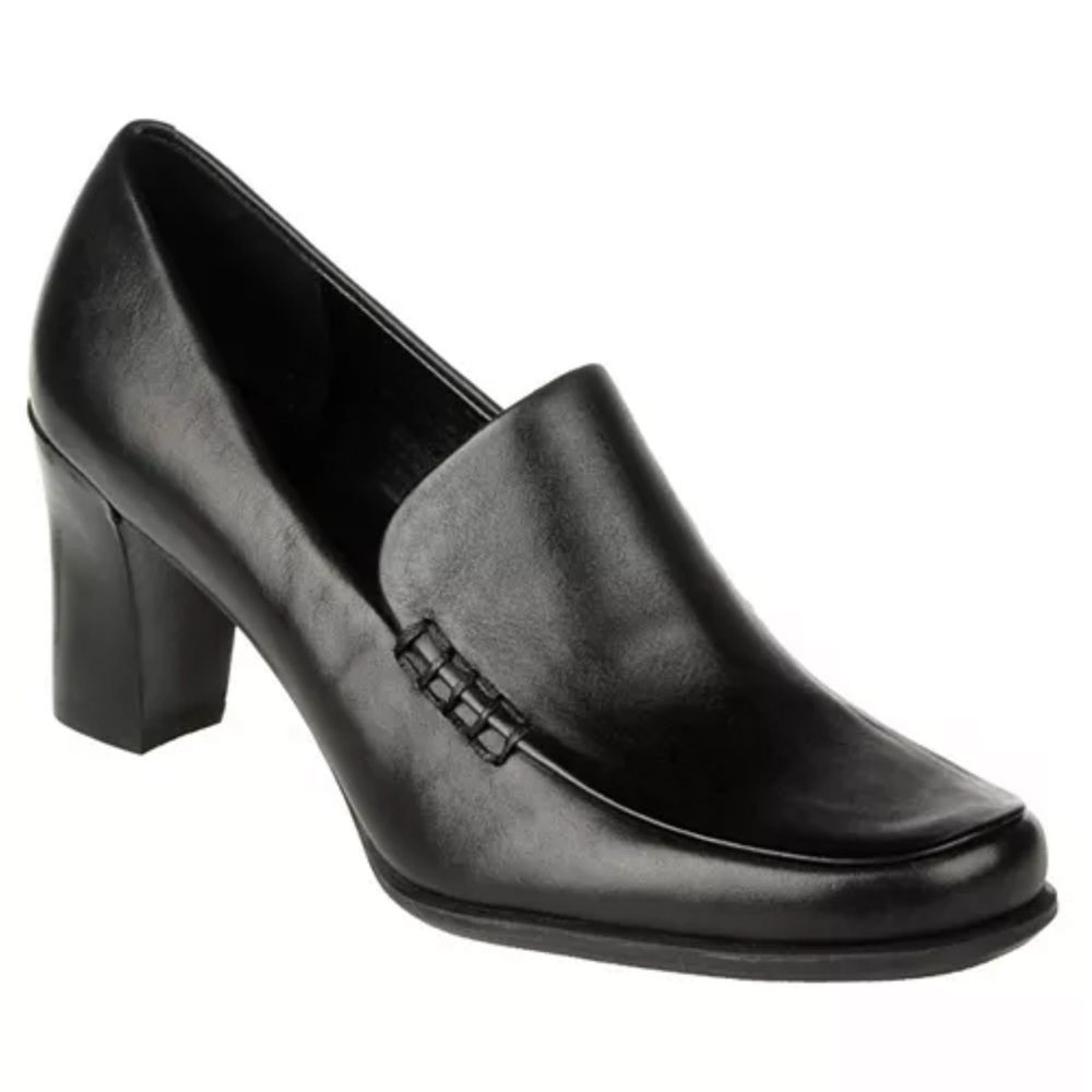 Franco Sarto Black Leather Classic Pump